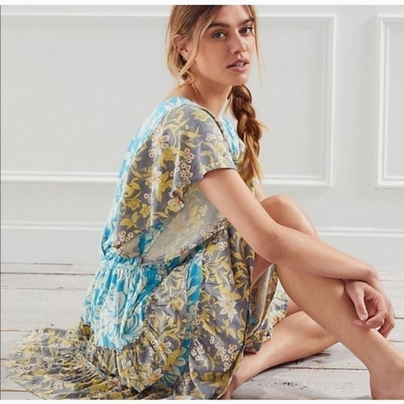 ANTHROPOLOGIE Daily Practice Tiered Ruffle Mini Dress Turquois Floral SZ Small - Picture 2 of 13